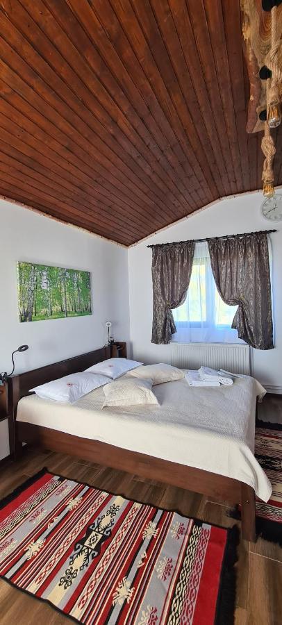 Cabana Bujor De Munte Risnov Bagian luar foto