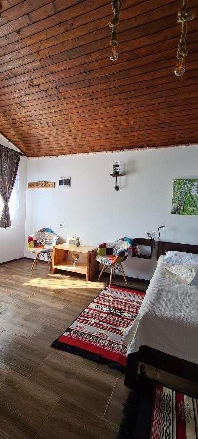 Cabana Bujor De Munte Risnov Bagian luar foto
